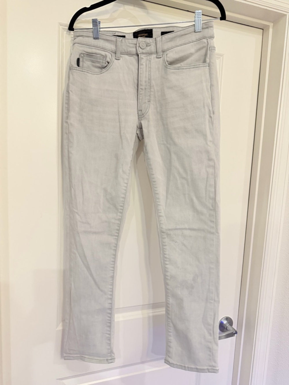 Outpost Men's Slim Straight Jeans in Light Gray NWOT 30/30